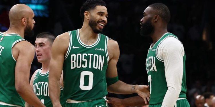 jaylen-brown-twitch-streamed-his-reaction-to-jayson-tatum’s-celtics-return-–-yahoo-sports