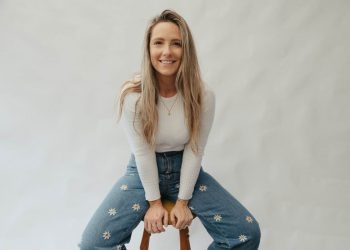novel-approach-gives-writer-courtney-a-reason-beyond-rhyme-–-the-illawarra-flame