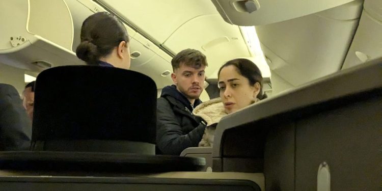 why-is-a-netanyahu-minister-flying-to-new-york-while-israelis-run-to-shelters?-–-haaretz