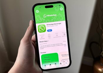 whatsapp-has-a-new-ai-feature-that-might-help-your-parents-–-pocket-lint