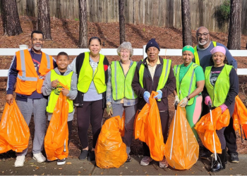 vinings-cove-volunteers-remove-19-bags-of-litter-from-buckner-road-–-cobb-courier