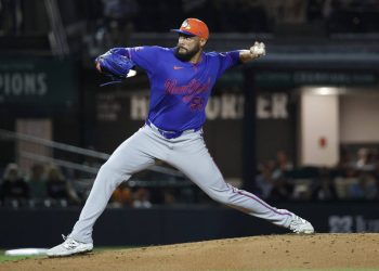 what-i’m-seeing-at-mets-camp:-clubhouse-dynamics-and-small-practice-notes-–-the-athletic