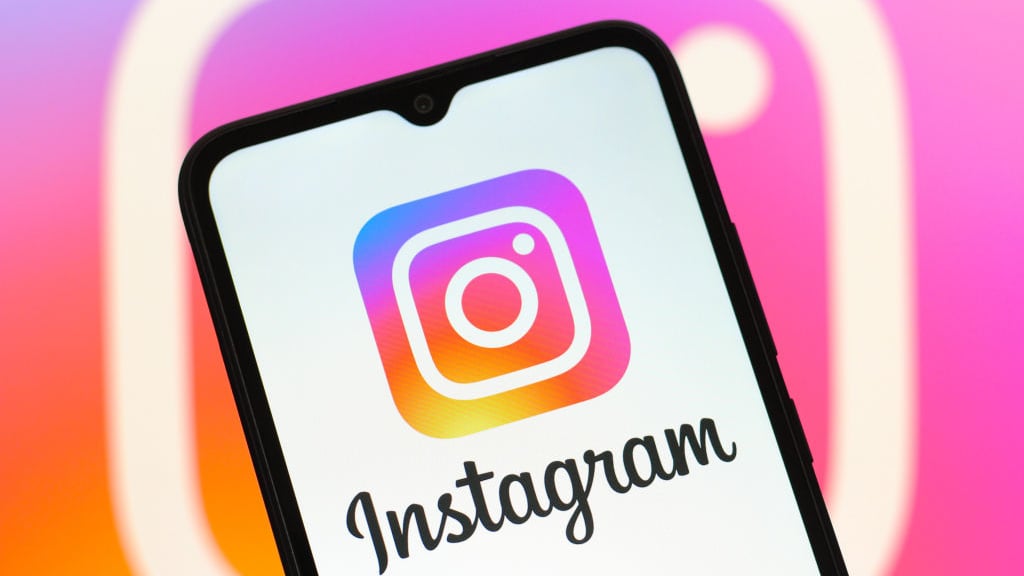 meta-to-axe-end-to-end-encryption-for-instagram-messaging-|-pcmag