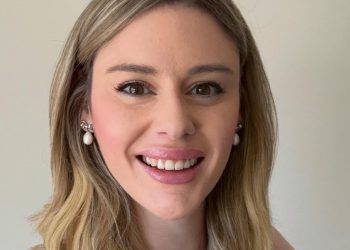 sydney-psychologist-accused-of-using-linkedin-‘as-a-dating-app’-unleashes-on-ex-employee-…