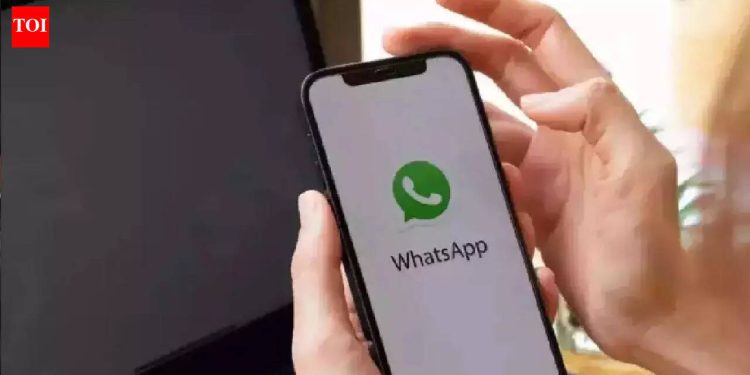 whatsapp-may-soon-allow-users-to-send-messages-to-people-who-don’t-use-the-app
