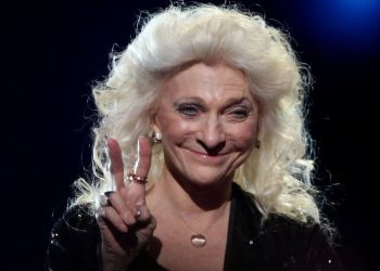 iconic-singer-songwriter,-86,-announces-farewell-tour-–-the-daily-beast