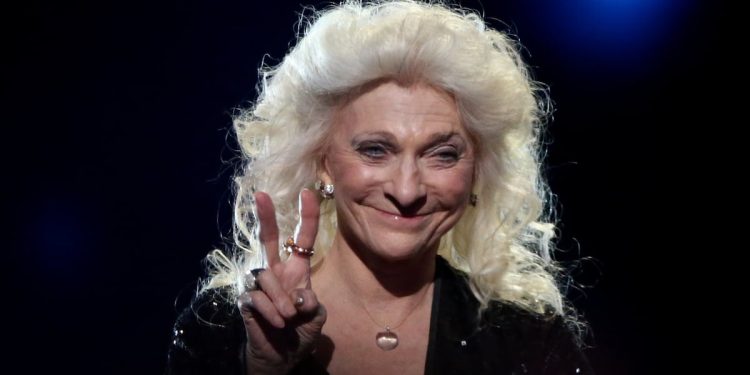 iconic-singer-songwriter,-86,-announces-farewell-tour-–-the-daily-beast