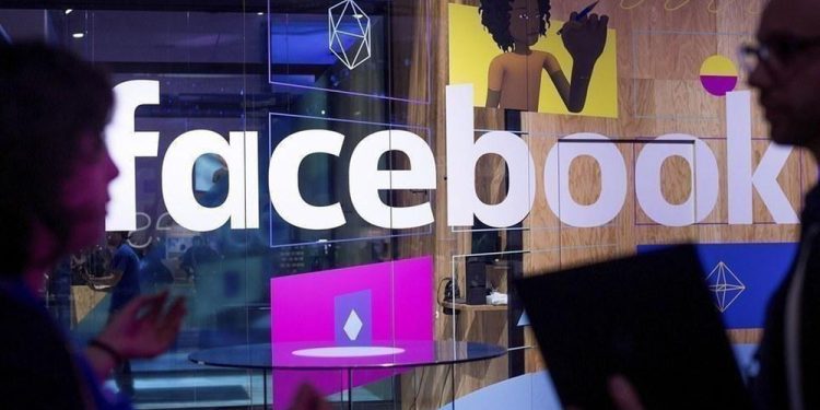 meta-will-pay-instagram,-tiktok-&-youtube-creators-with-big-followings-to-post-on-facebook