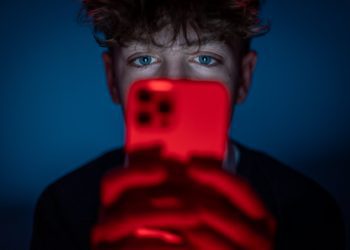 uk-government-to-trial-social-media-ban-for-hundreds-of-teens-–-cnbc