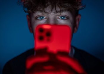 uk-government-to-trial-social-media-ban-for-hundreds-of-teens-–-cnbc