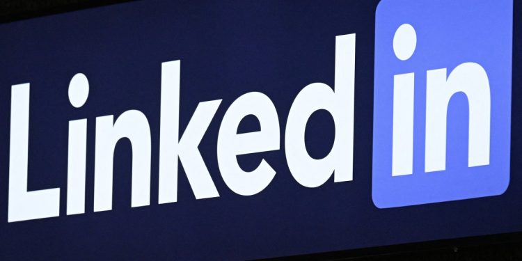 china-accused-of-using-fake-linkedin-profiles-to-target-nato,-eu-staff-|-daily-sabah