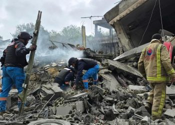 guerra-en-iran,-ultima-hora-en-directo-|-los-ataques-de-israel-han-matado-a-mas-de-700-…