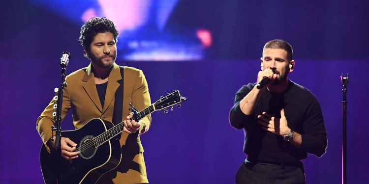 watch:-dan-+-shay-post-cryptic-teaser-after-clearing-instagram-account