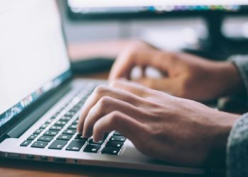 how-a-fake-garden-seeds-offer-on-facebook-almost-cost-a-full-fact-reader-over-500