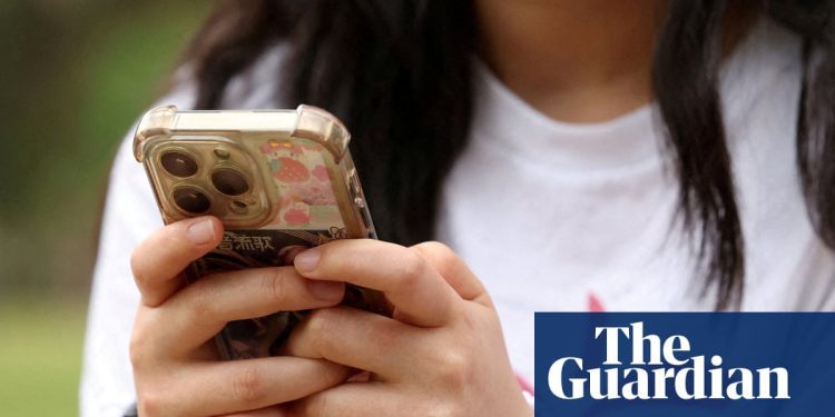 meta,-tiktok-and-google-under-investigation-for-allegedly-disobeying-australia’s-social-media-ban