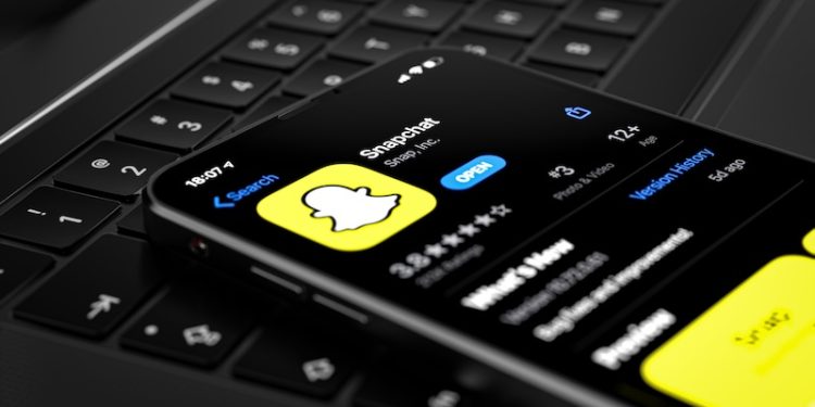 snapchat’s-role-in-shaping-the-future-of-b2b-engagement-–-demand-gen-report