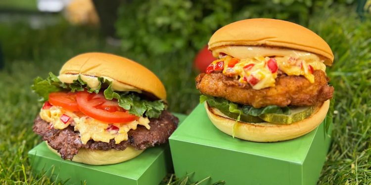 i-tried-shake-shack’s-new-clubhouse-pimento-cheese-menu.-it-puts-a-fun-spin-on-a-classic-…