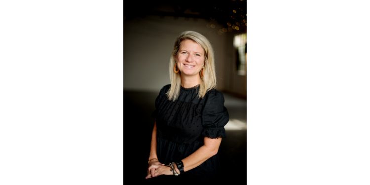 rachel-rogers-named-2026-sports-eta-woman-of-the-year-at-women’s-final-four-summit