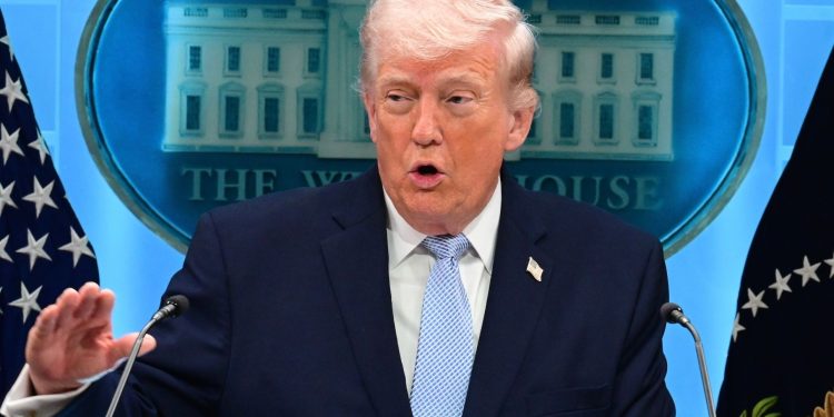 one-sheet:-whcd-invites-its-tormentors,-iran-war-media-whiplash,-does-twitter-matter?