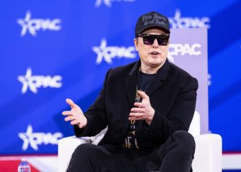 elon-musk-says-‘can’t-trust-whatsapp’-while-pavel-durov-calls-its-encryption-‘biggest-…