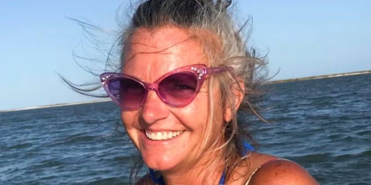 a-love-story-at-sea-ends-in-silence:-inside-the-life-and-disappearance-of-lynette-hooker