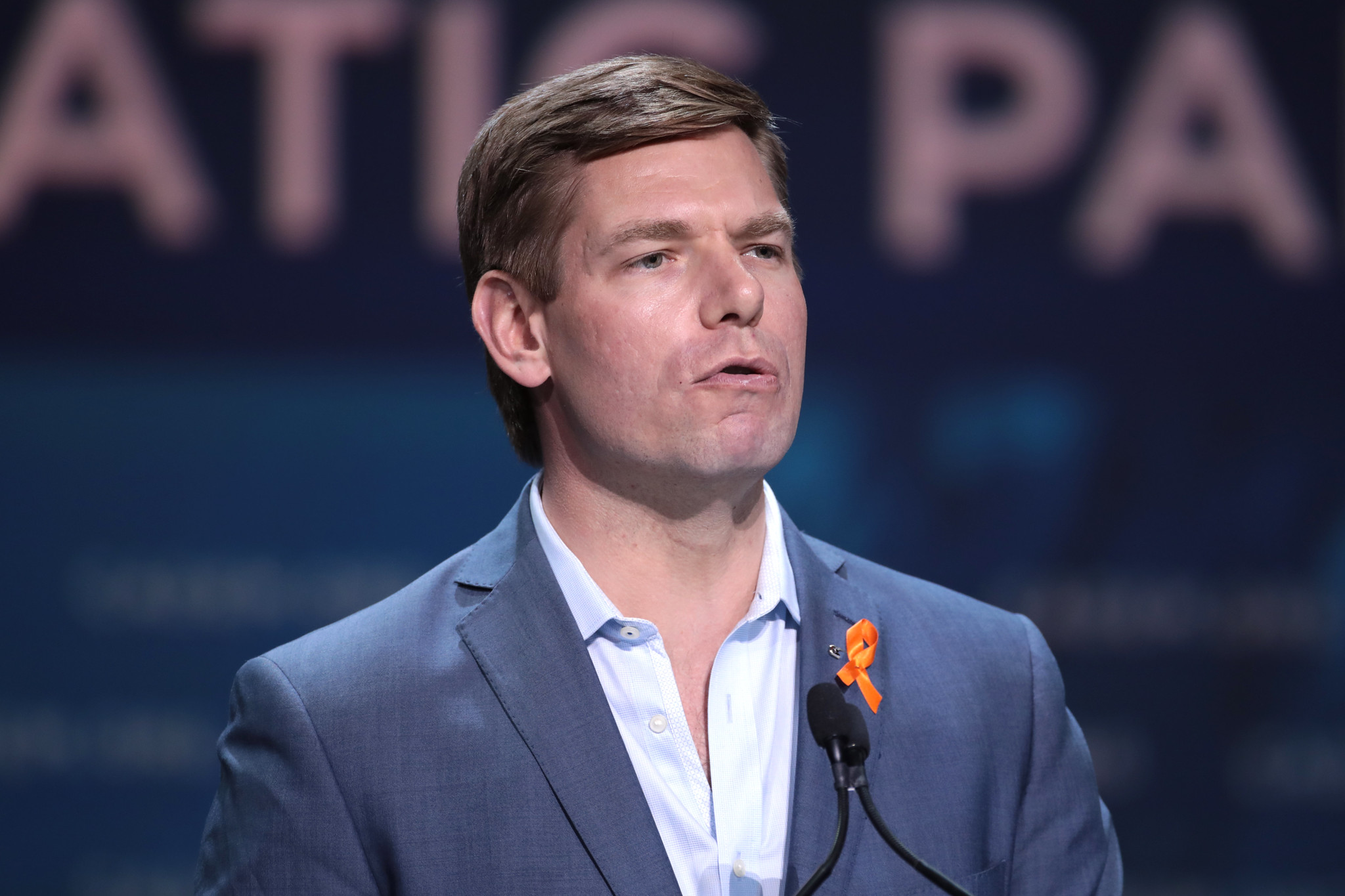 eric-swalwell-snapchat-scandal:-who-is-the-woman-accusing-the-congressman-of-sending-…
