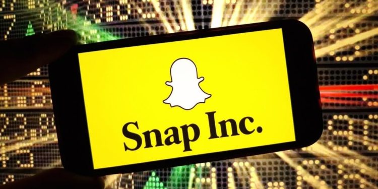 snapchat-ceo-evan-spiegel-says-ai-is-‘probably-the-best-thing’-for-snap,-warns-‘there’s-…