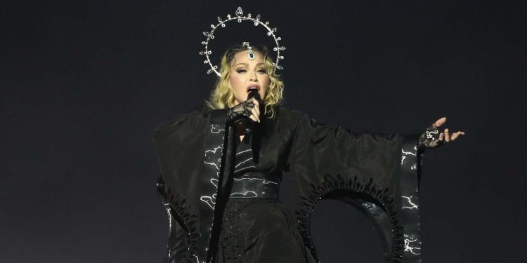what-could-madonna-possibly-have-planned-after-scrubbing-her-instagram-and-updating-her-…