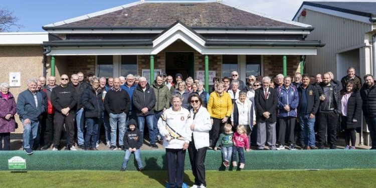 social-afternoon-in-clubhouse-as-thurso-green-is-opened-for-the-season