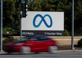 eu-plans-to-order-meta-to-change-whatsapp-ai-policy-|-businessdesk