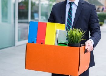 cfo-resigns-from-santa-monica-based-owner-of-snapchat-days-after-1000-jobs-cut