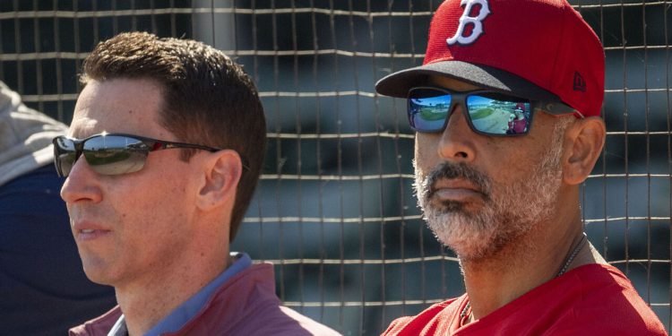 red-sox-decision-to-fire-cora-recommended-by-breslow-|-thescore.com