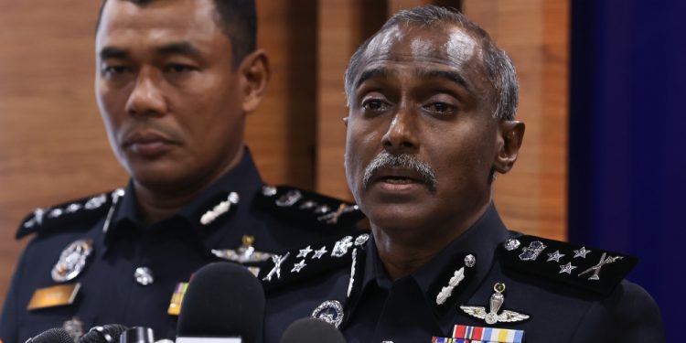 police-probe-facebook-post-allegedly-insulting-selangor-sultan,-say-account-holder-identified