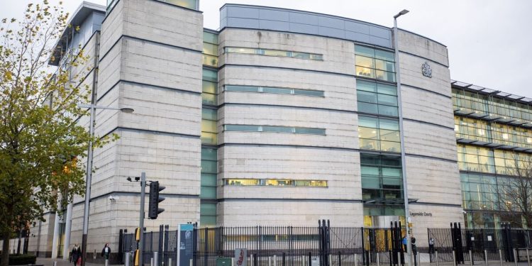 court-order-prevents-press-from-identifying-pervert-who-tried-to-prey-on-teenage-boys-on-grindr