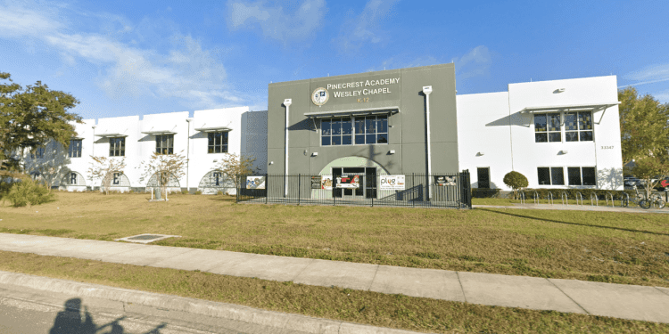 school-resource-officer-allegedly-sent-picture-of-human-remains-to-13-year-old-student