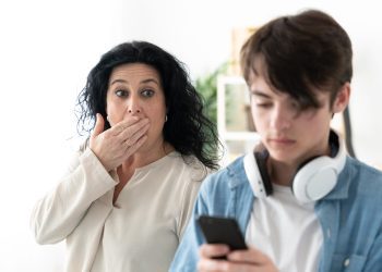 la-based-snapchat,-tiktok-warned-of-requirement-to-remove-intimate-images