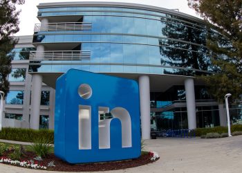 linkedin-is-done-hosting-content-nobody-wrote-–-pymnts.com