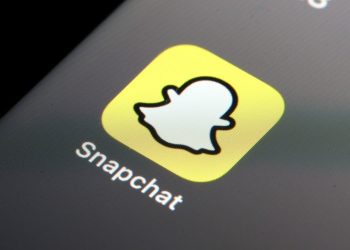 snapchat-launches-ai-clips-feature-to-convert-still-photos-into-dynamic-videos-on-the-platform