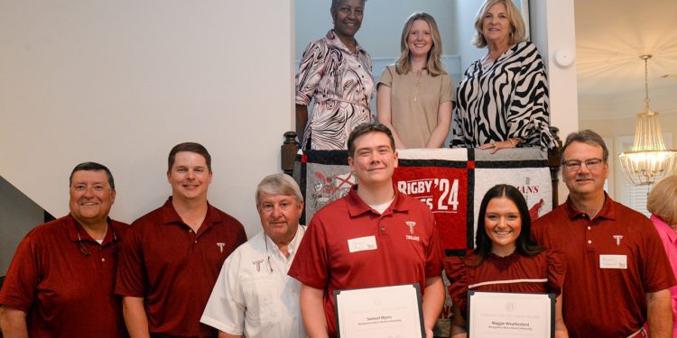 troy’s-montgomery-metro-alumni-chapter-awards-three-scholarships-–-troy-today