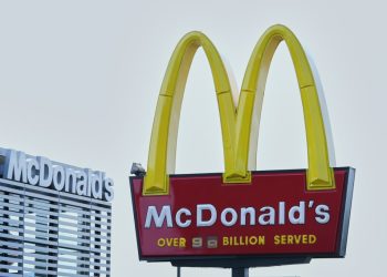 massachusetts-mcdonald’s-manager-fired-amid-fry-scandal-banned-from-working-at-restaurants
