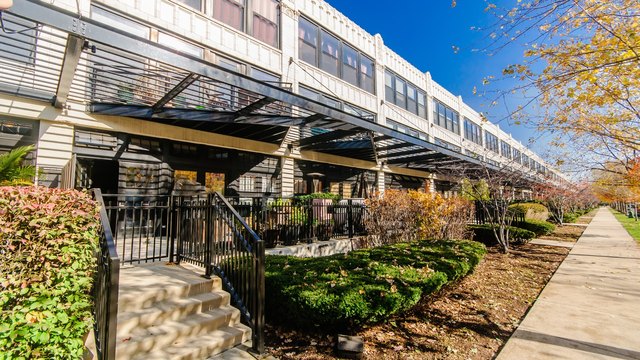 ,-chicago,-il-60608-|-realtor.com