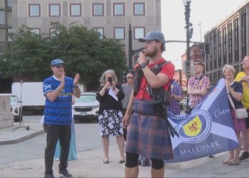 scotland-fan-walks-3,000-miles-across-america-to-and-raise-awareness-for-mental-health