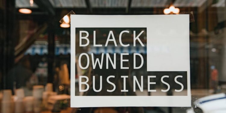 facebook-group-grows-into-multimillion-dollar-black-business-hub-in-evanston,-illinois