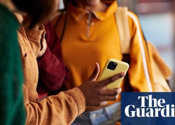 starmer-to-announce-‘australia-plus’-ban-on-social-media-for-under-16s-–-the-guardian