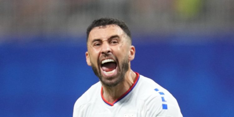 a-random-linkedin-dm-sent-him-to-the-world-cup-–-nbc-5-chicago