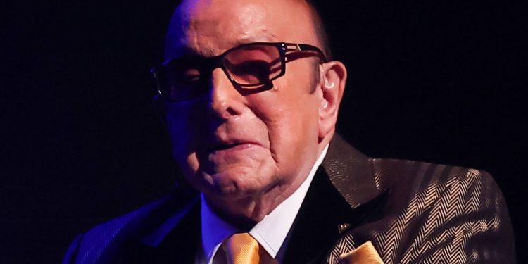 clive-davis-dead-at-94:-music-executives-remember-the-influential-label-mogul-(updating)