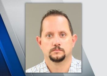 warren-firefighter-accused-of-sending-unsolicited-messages-to-18-year-old-on-snapchat