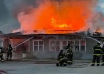 oak-creek-clubhouse-fire,-building-deemed-total-loss-–-fox6-news-milwaukee
