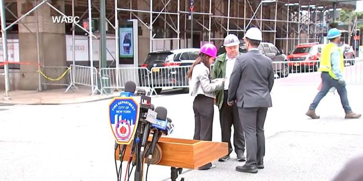 live:-ktxs-youtube:-presser-on-evacuations-at-manhattan-high-rise