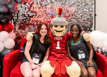 troy-university-impact-welcomes-new-students-to-troy